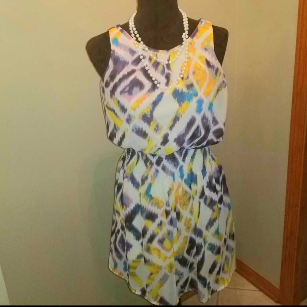 Sleeveless multicolored dress